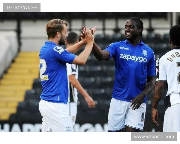 桑德兰富勒姆首发：穆杰莱布罗贝伊亮相